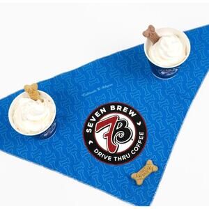 7 BREW COFFEE DOG BANDANA HANKERCHIEF BLONDE NOVELTY ADVERTISING LIMITED ED.